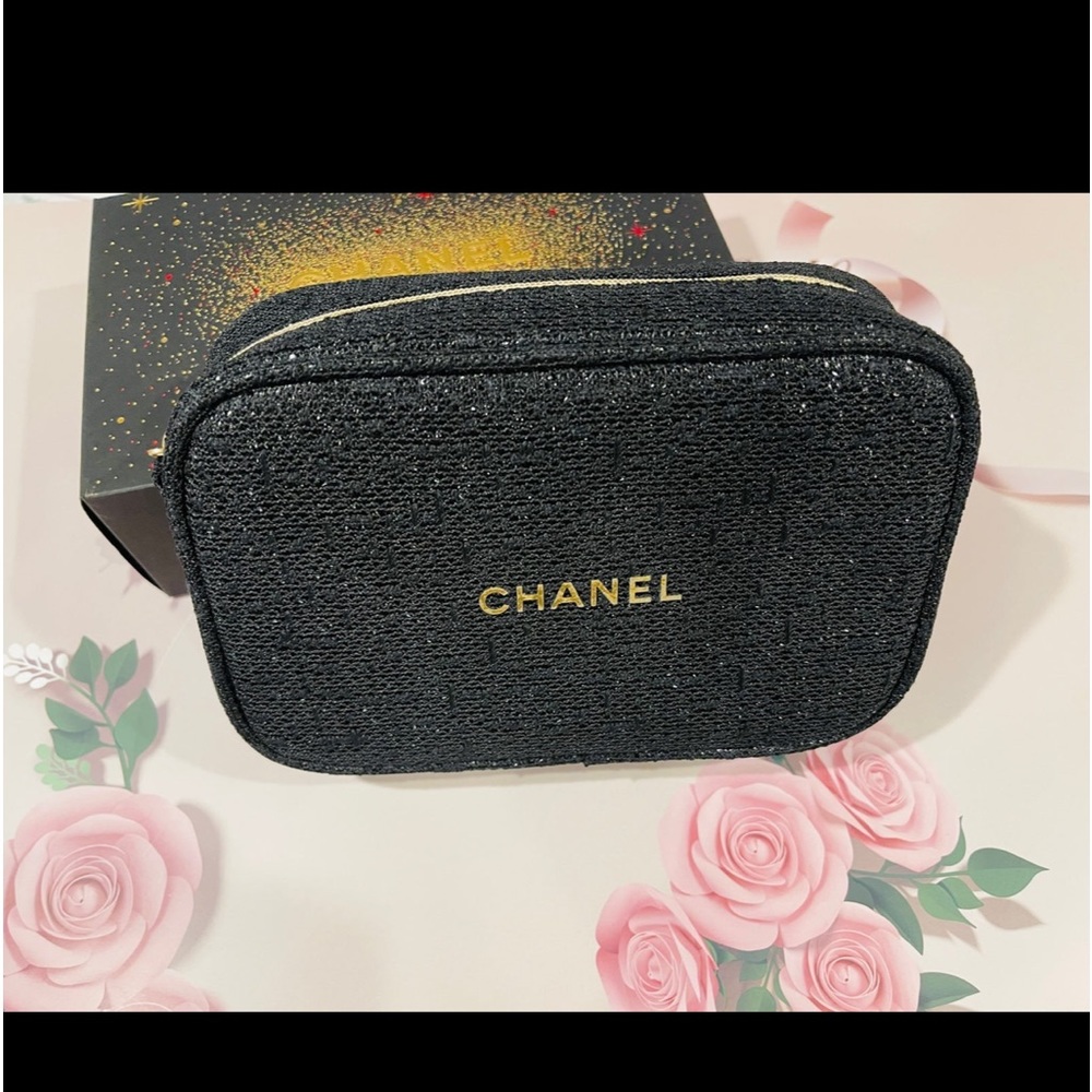 Chanel Makeup Camera Pouch - Picture 2 of 6